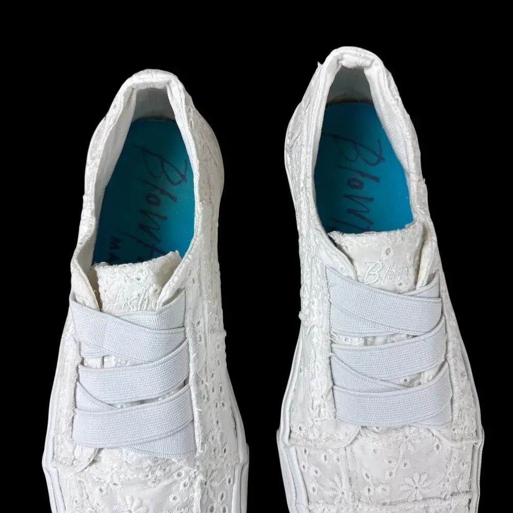 Blowfish Malibu Slip On Sneakers Womens White Eyelet Lace Floral Coquette 8.5